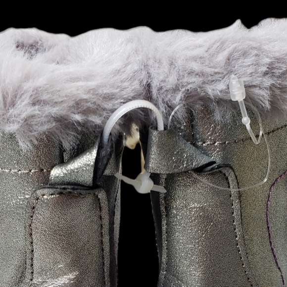 London Fog LFK Totty 13 Months Lavender Sparkle NWOT * Minor Flaw Snow Booties - Picture 12 of 14